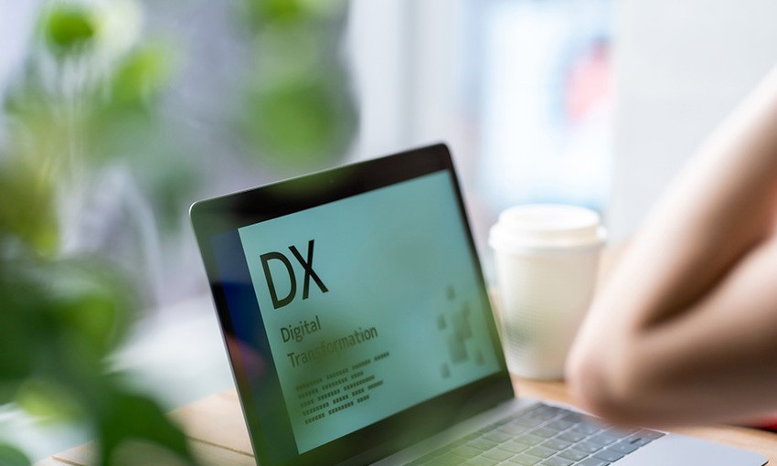 フィールドサービスをDX化？システム導入でスムーズな管理を実現！